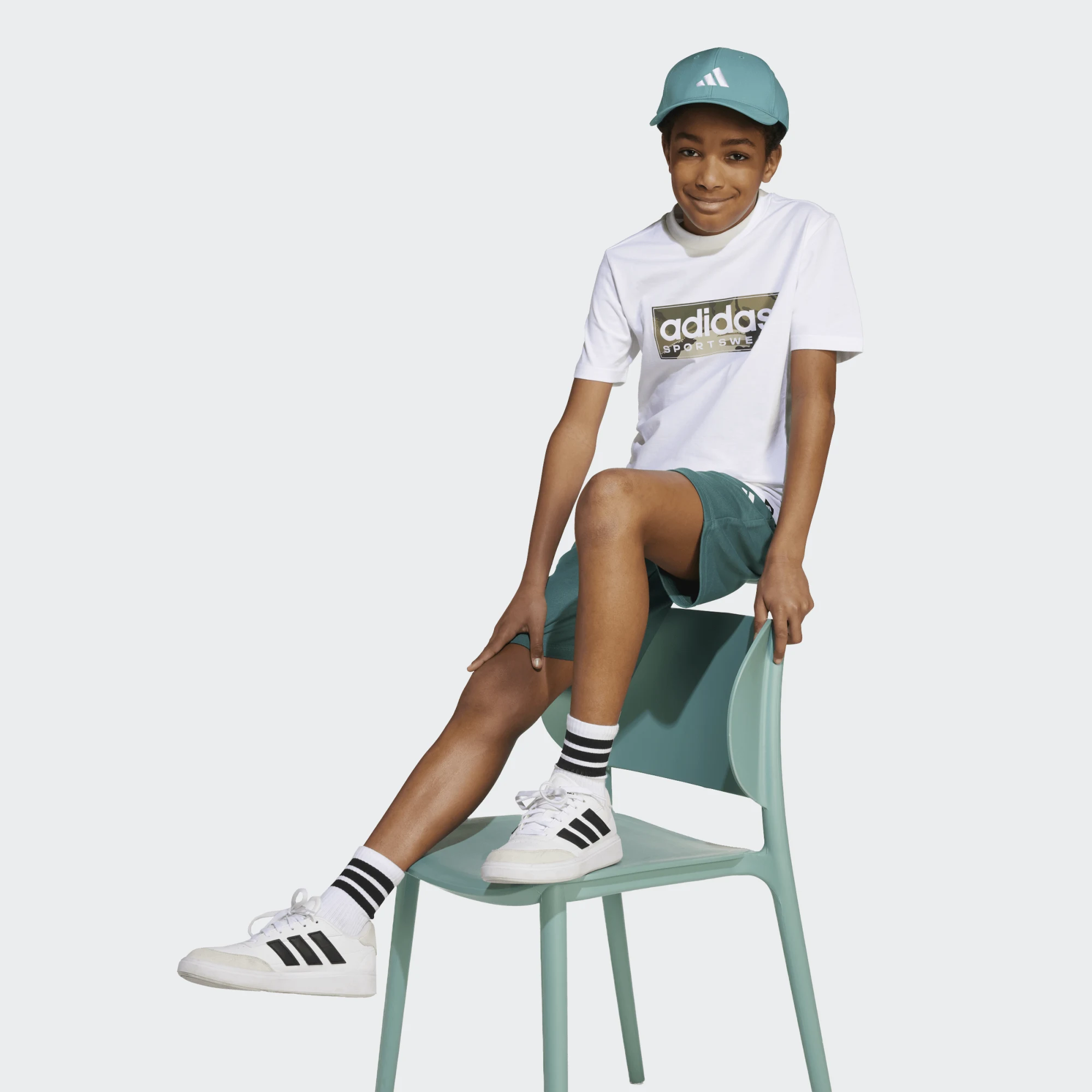 ADIDAS JUNIOR UNISEX ΚΟΝΤΟΜΑΝΙΚΗ ΜΠΛΟΥΖΑ JX6871 ΛΕΥΚΟ - Image 5
